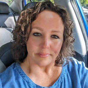 Meet your Posher, Connie